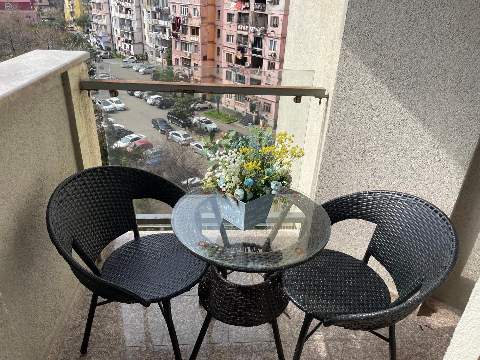 Orbisea Apartment Batumi Bagian luar foto